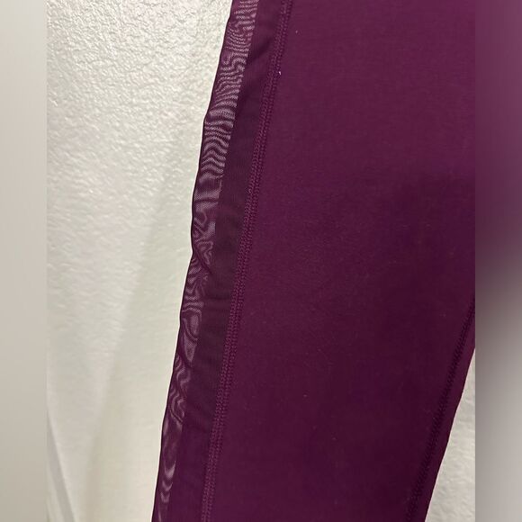 2 Yogalicious pants - Picture 6 of 10